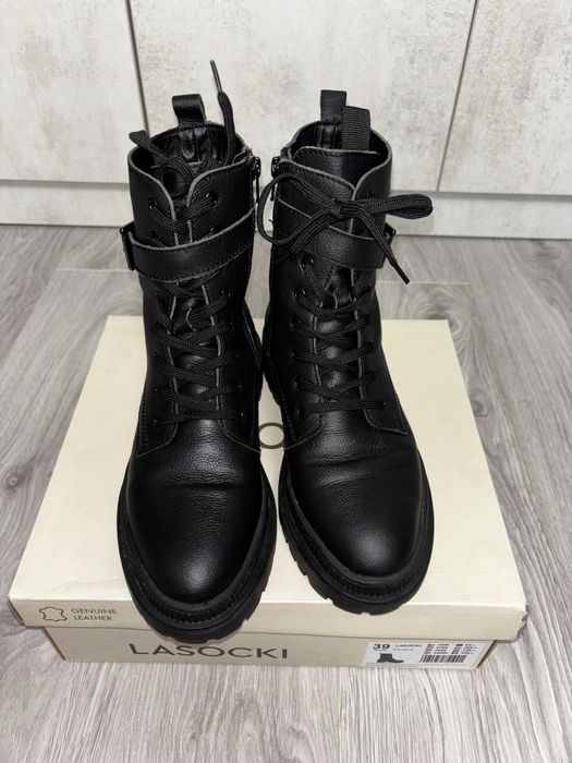 Ghete Lasocki din piele marimea 39