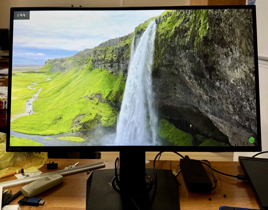 Мониторы разных моделей (читать описание)