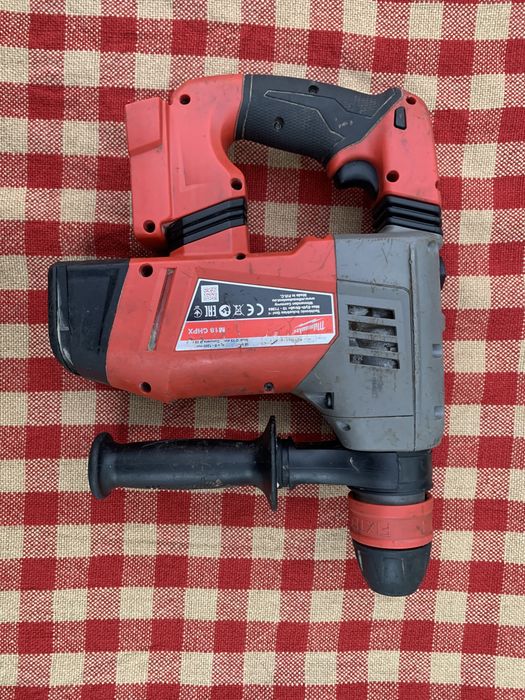 Milwaukee M18 CHPX /безчетков перфоратор/