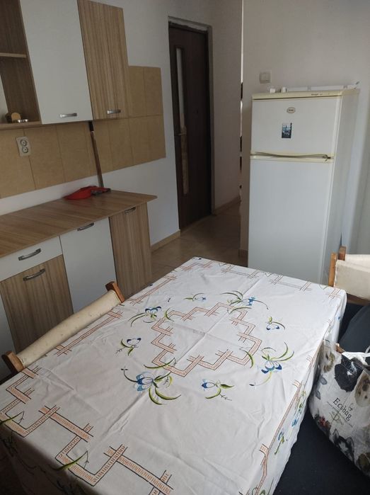 Închiriez ap.2 camere