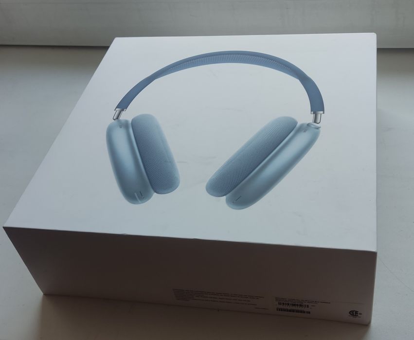 AirPods Max наушники