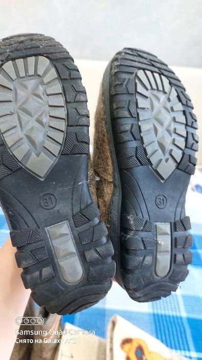 Продам унтоваленки и валенки на мальчика