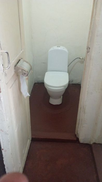 Arendanga hovli berilàdi.Shaharni qoq markazida Selxoz instutni yonida