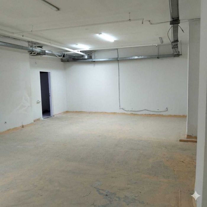 Коммерческое помещение 180 кв.м.