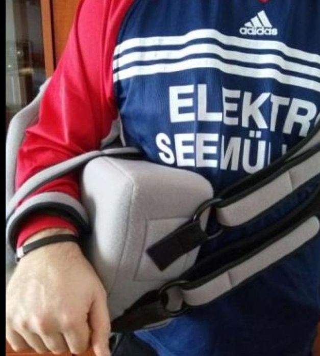 Vând Sporlastic perna de abducție pentru umăr și bratul drept