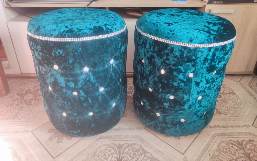 Продам пуфы для прихожей