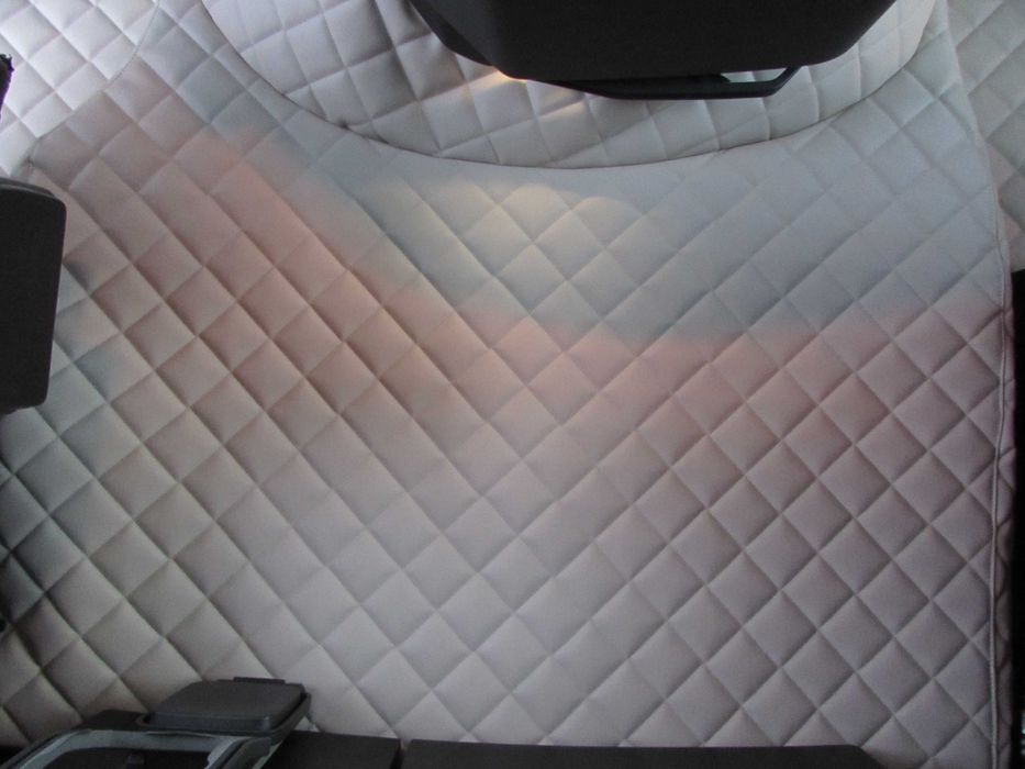 Стелки за камион Волво Volvo FH5 2021+ под 2 нива Еко кожа