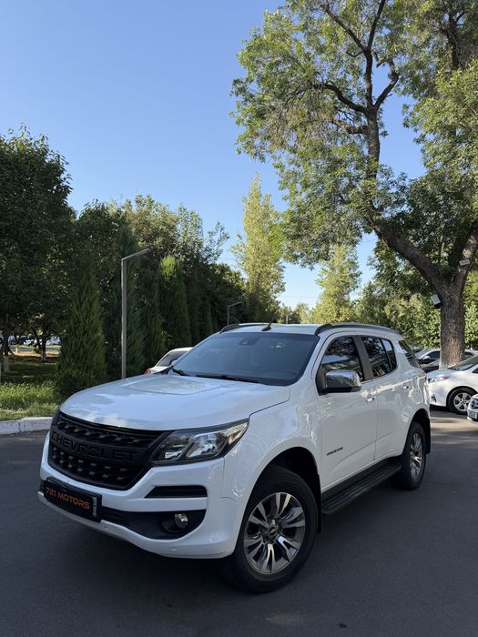 Trablezer 2020 yil Oq rang 4x4