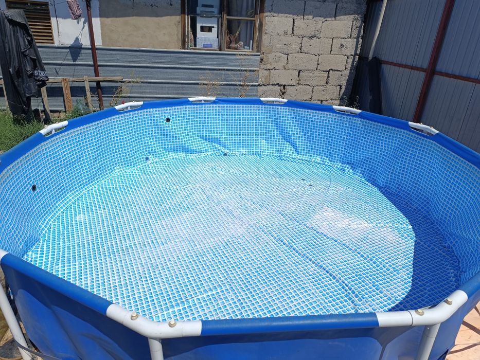Продам бассейн каркасный