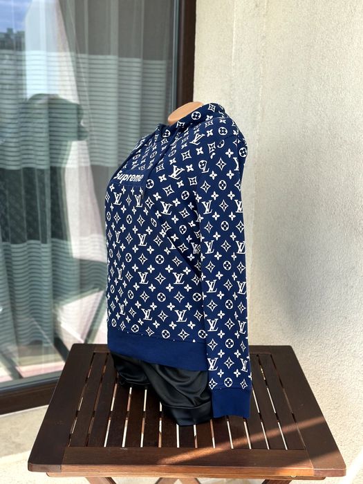 Дамско горнище Louis Vuitton x Supreme - размер М, много добро състояние