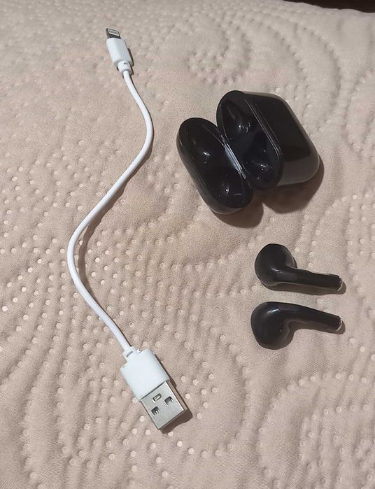 Нови слушалки тип AirPods + ПОДАРЪК USB адаптер