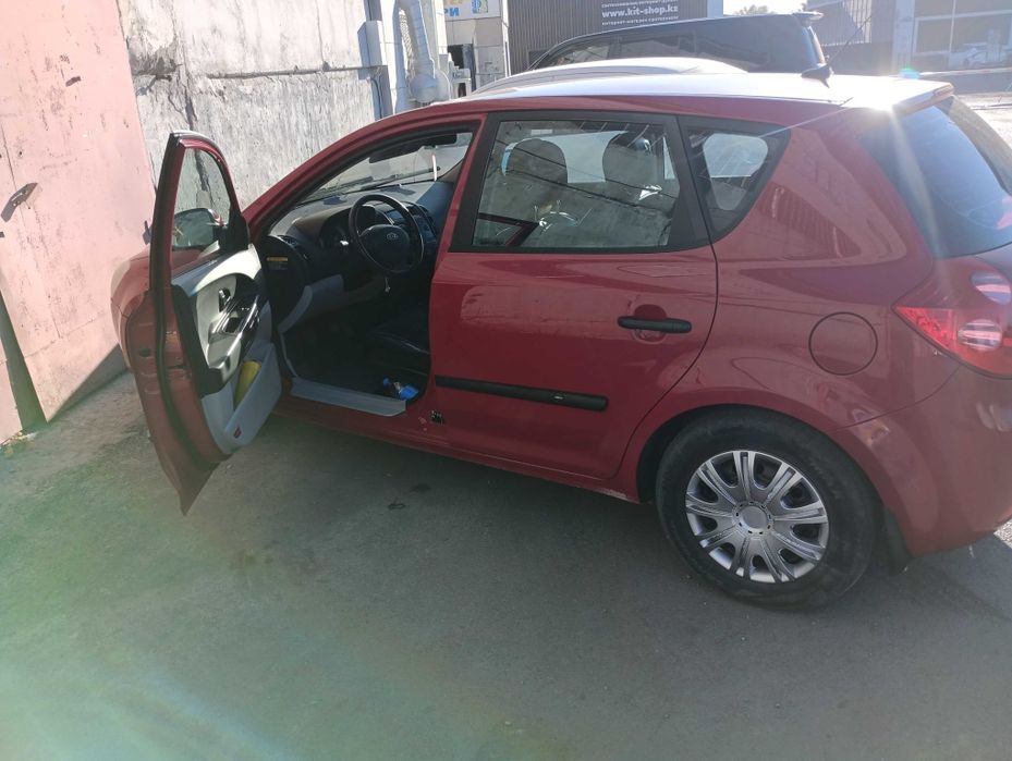 Продам Киа Сид 2007 год без вложений