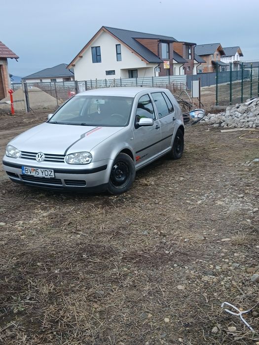 Vand Golf 4  16 benzina