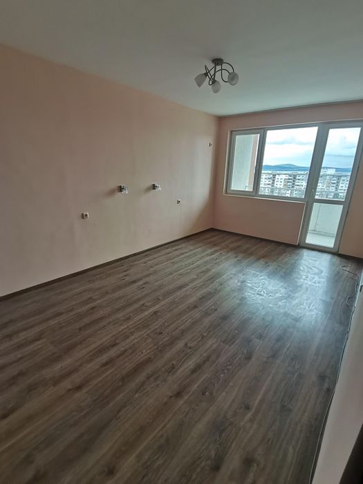 Продава се Двустаен апартамент в Бургас, Славейков - 76 кв.м за 1573 €/кв.м - Снимка #10