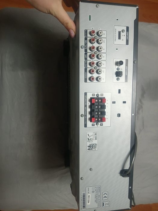 Vând statie sony in stare fff buna și se aude gff bn