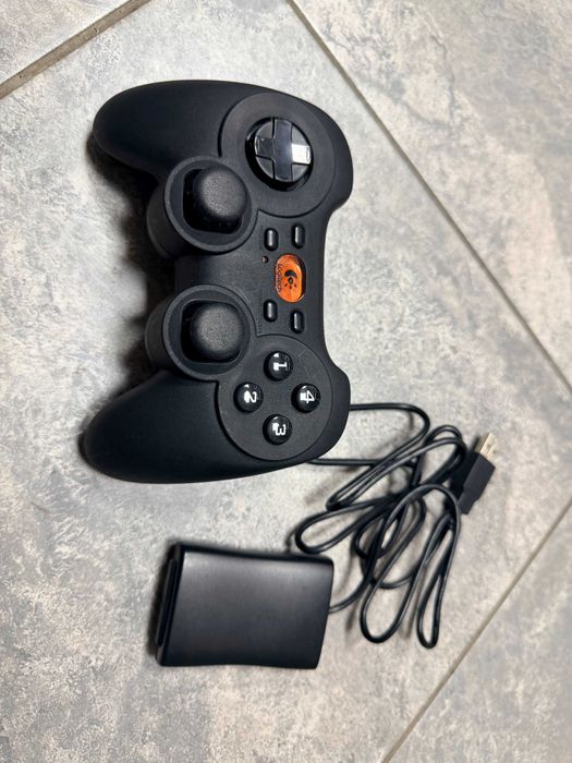 Джойстик Logitech Cordless Rumblepad 2 PC Controller