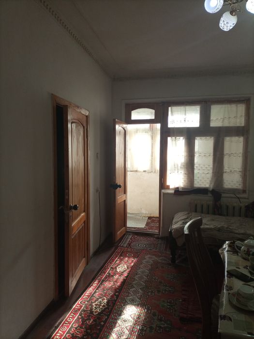 Юнусабад 13 Метро, базар 1(2)/1/4 своя