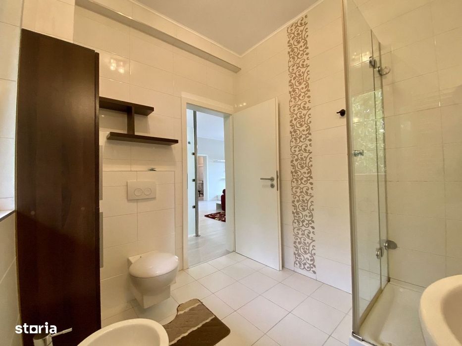 Apartament 5 camere pe 2 nivele, 174 mp utili, in Andrei Muresanu