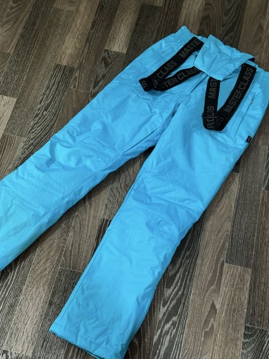 Горнолыжный костюм