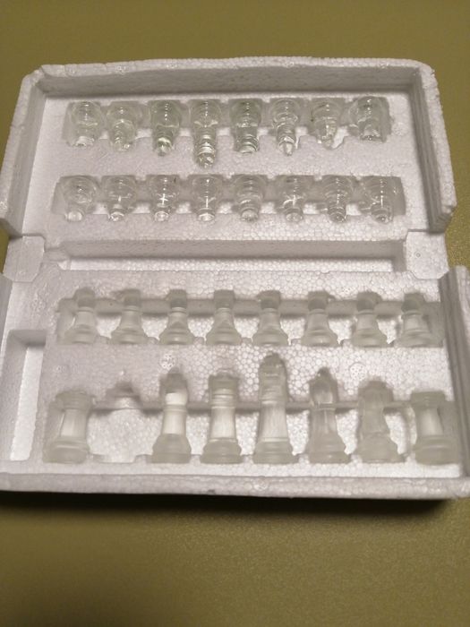 Стъклен шах 20х20