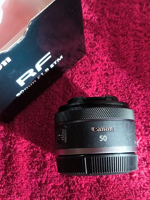 Canon RF 50mm F1.8