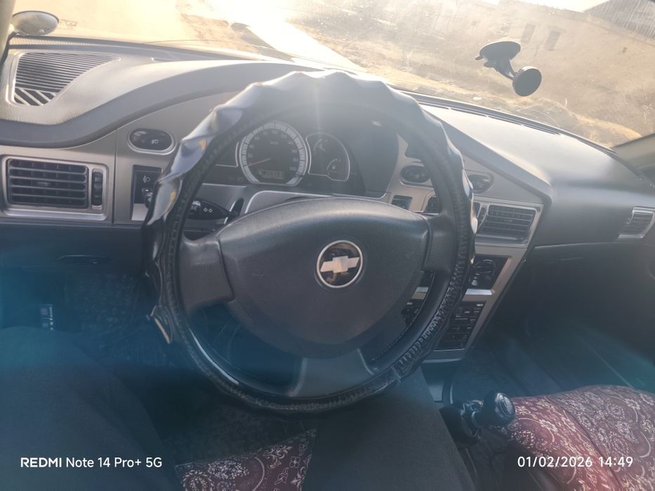 Nexia 2015 aybi yoq ummuman radnoy matolari prabegi toza halol.