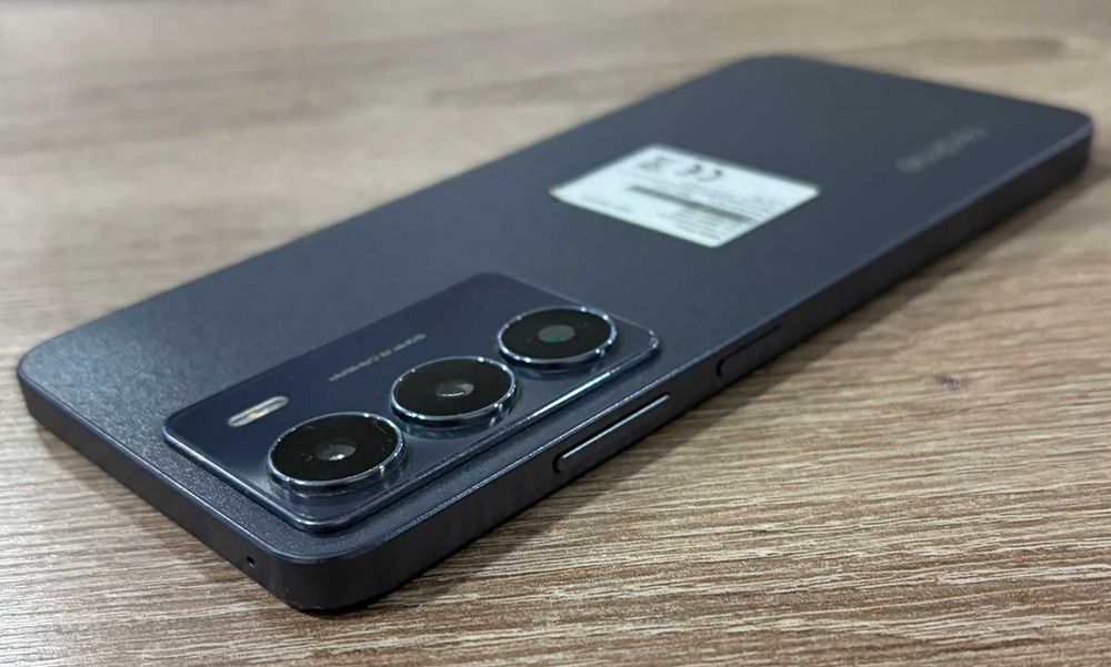 Продавам Realme 14X 5G 128gb