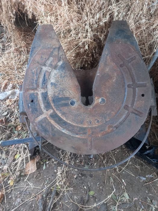 Седло  сотилали тягачлар учун холати зур