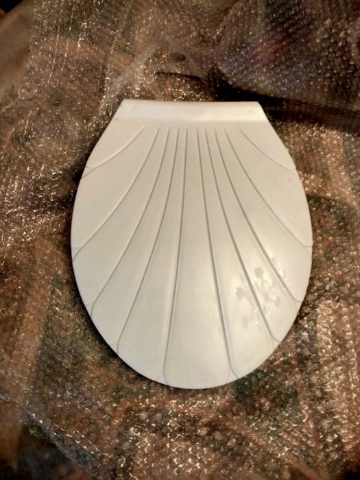 Крышка для унитаза "Ракушка". Отличное состояние