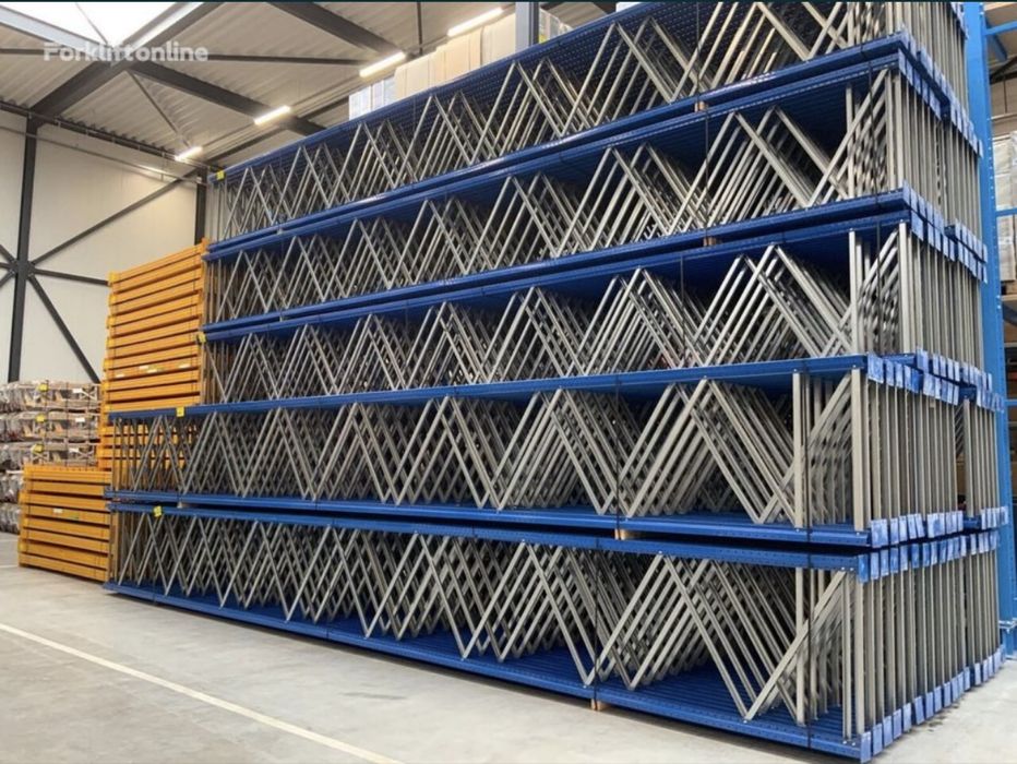 Rafturi metalice industriale