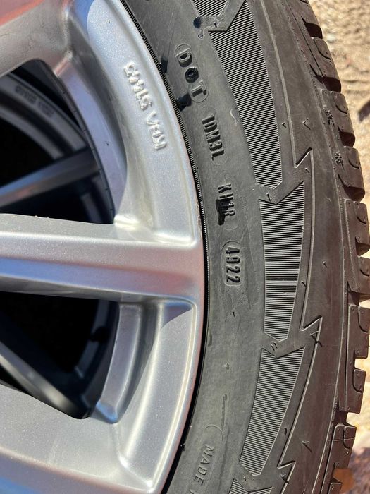 235 55 18 Зимни гуми  Goodyear Ultragrip DOT 4922 грайфер 7мм