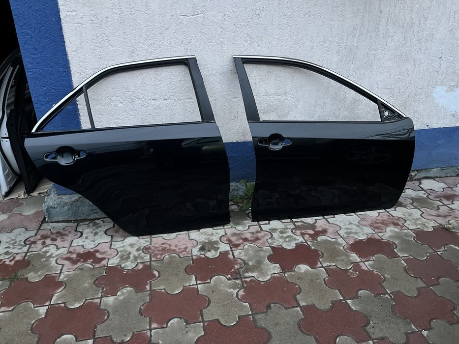 Двер двери Тойота Камри 50