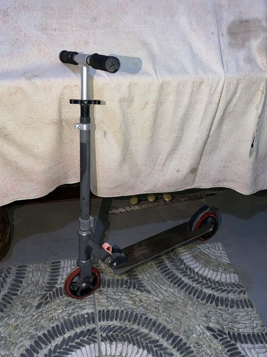 Продам двухколесный самокат