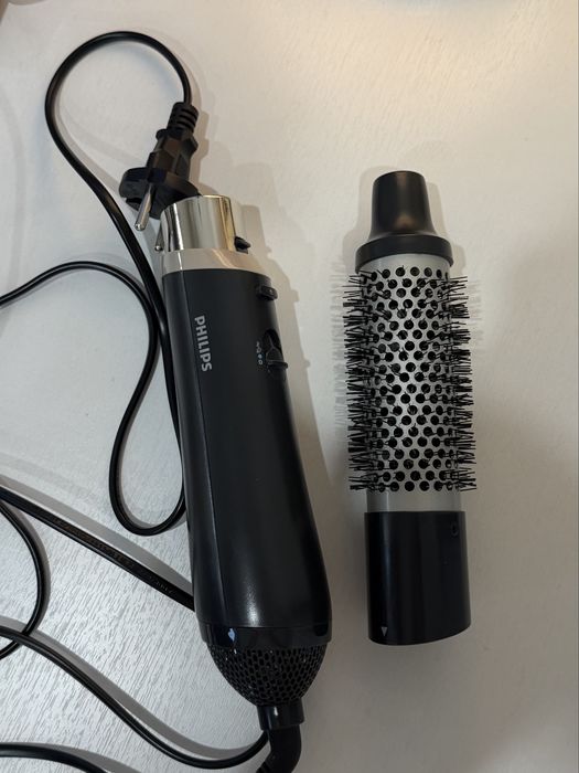 Фен-щетка Philips BHA301/00