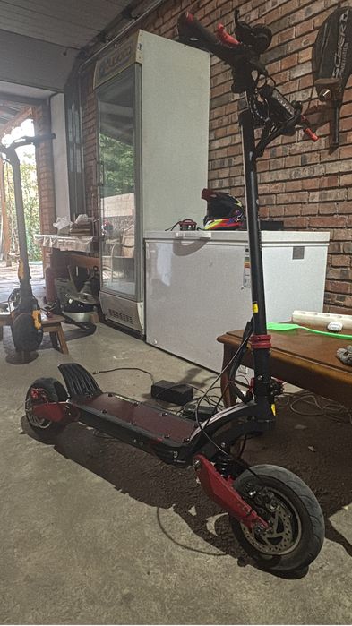 продам мощный электросамокат kugoo g1