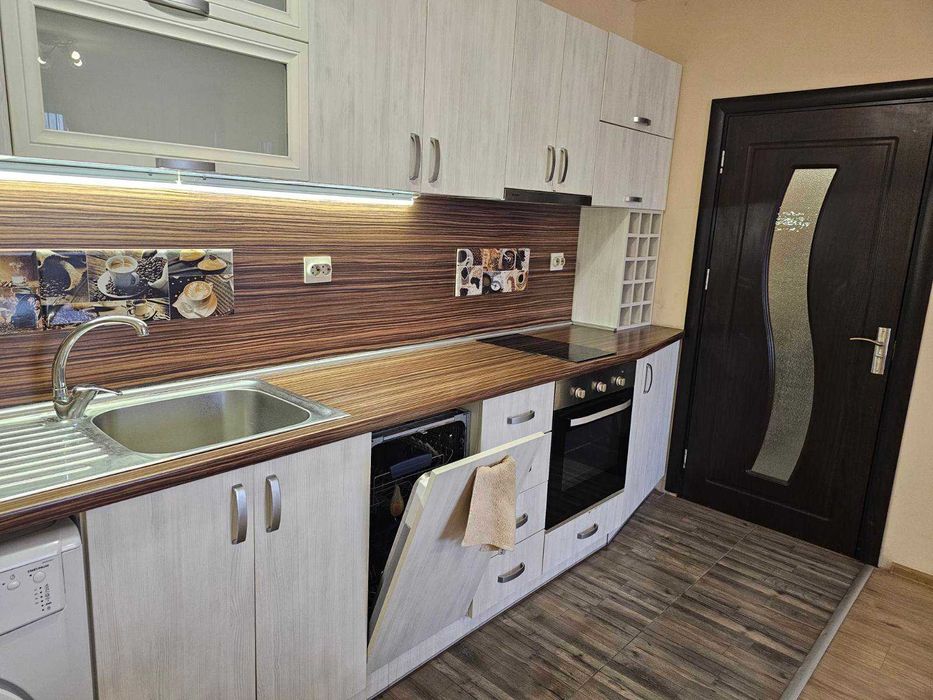 Продава се Двустаен апартамент в Варна, Погреби - 62 кв.м за 2162 €/кв.м - Снимка #4