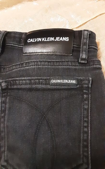 Calvin klein детски оригинални дънки за 12г.
ю