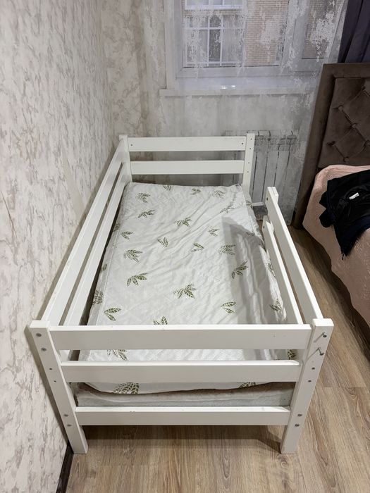Продам детскую кровать