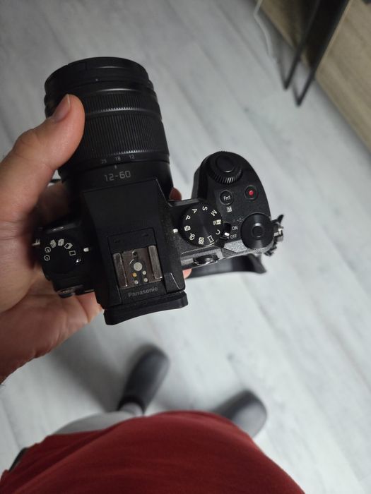 Panasonic Lumix DMC G7 cu obiectiv si  accesorii