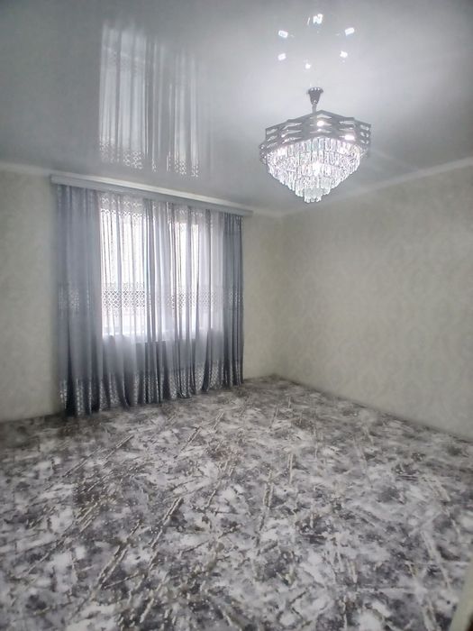 Квартира сотилади срочна