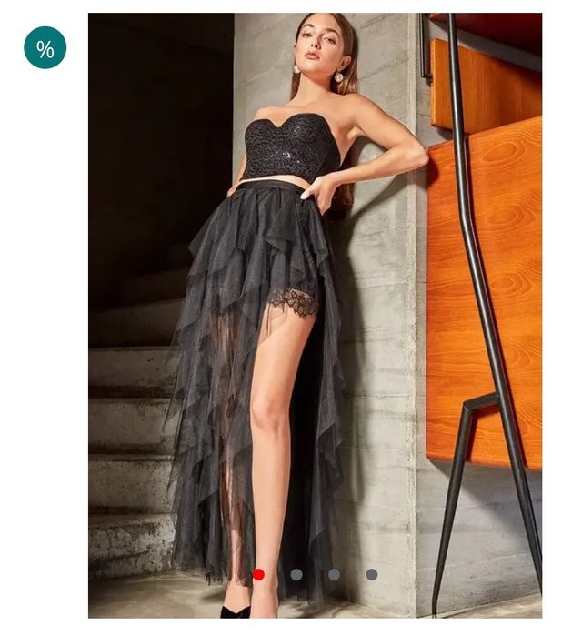 Пола с воали в черен цвят