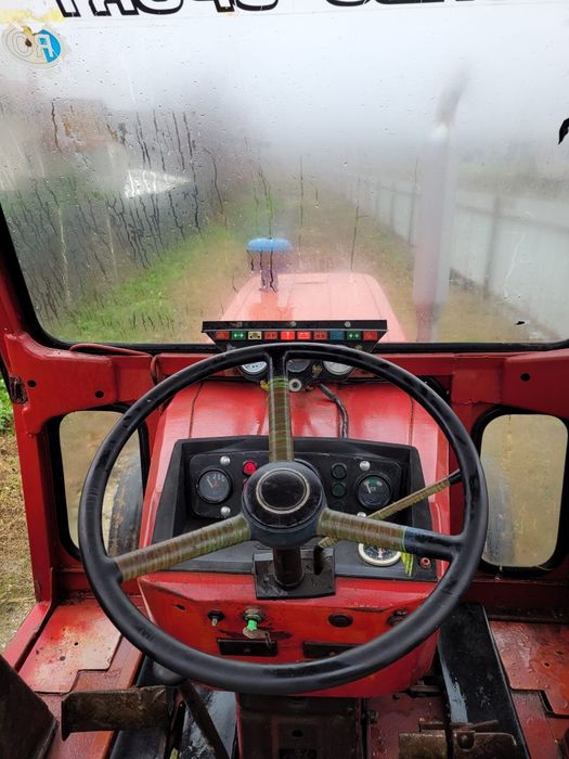 Tractor U650  cu troliu pe aer de vanzare