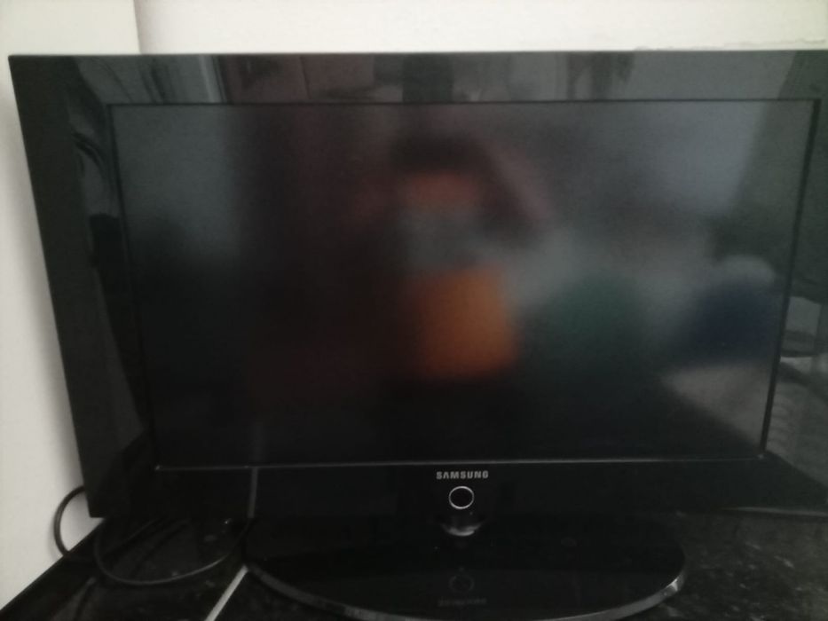 Продам телевизор