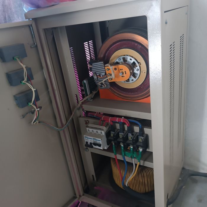 Stabilizatr   rasmda kursatilgabdaqa