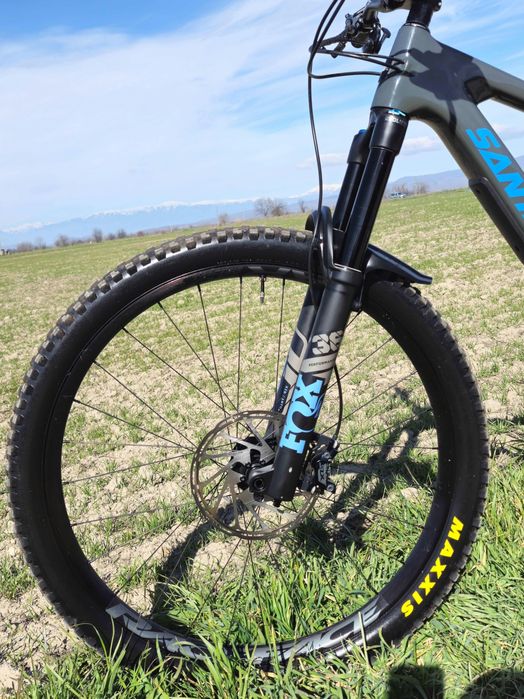2023 Santa Cruz Bronson C * FULL CARBON * MULLET