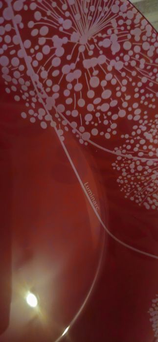 Set 17 farfurii Luminarc (lipsește una mare întinsă) cu bol de salată