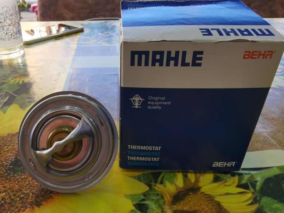 Нов неизползван термостат за Бмв е 36 2.0i 150к.с