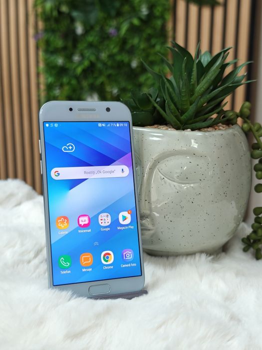 Samsung Galaxy A5 2017 Blue și Black