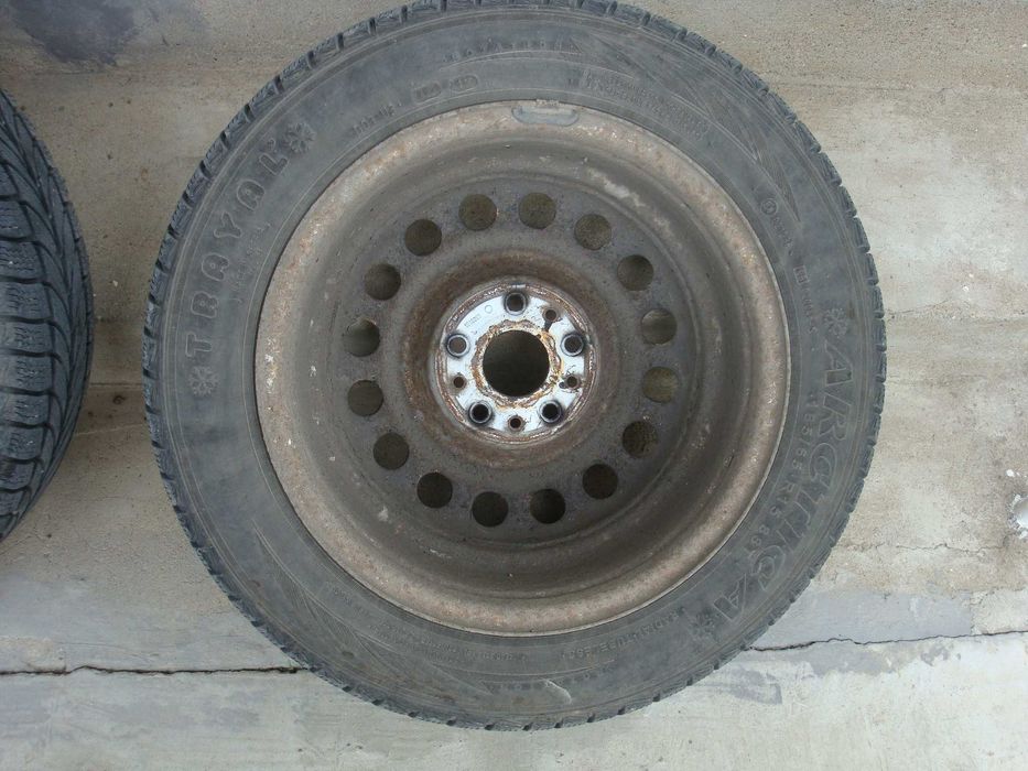 Зимни гуми с джанти 185/65/15