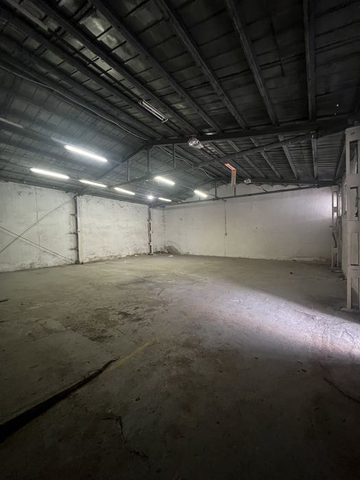 Складово помещение 280кв.